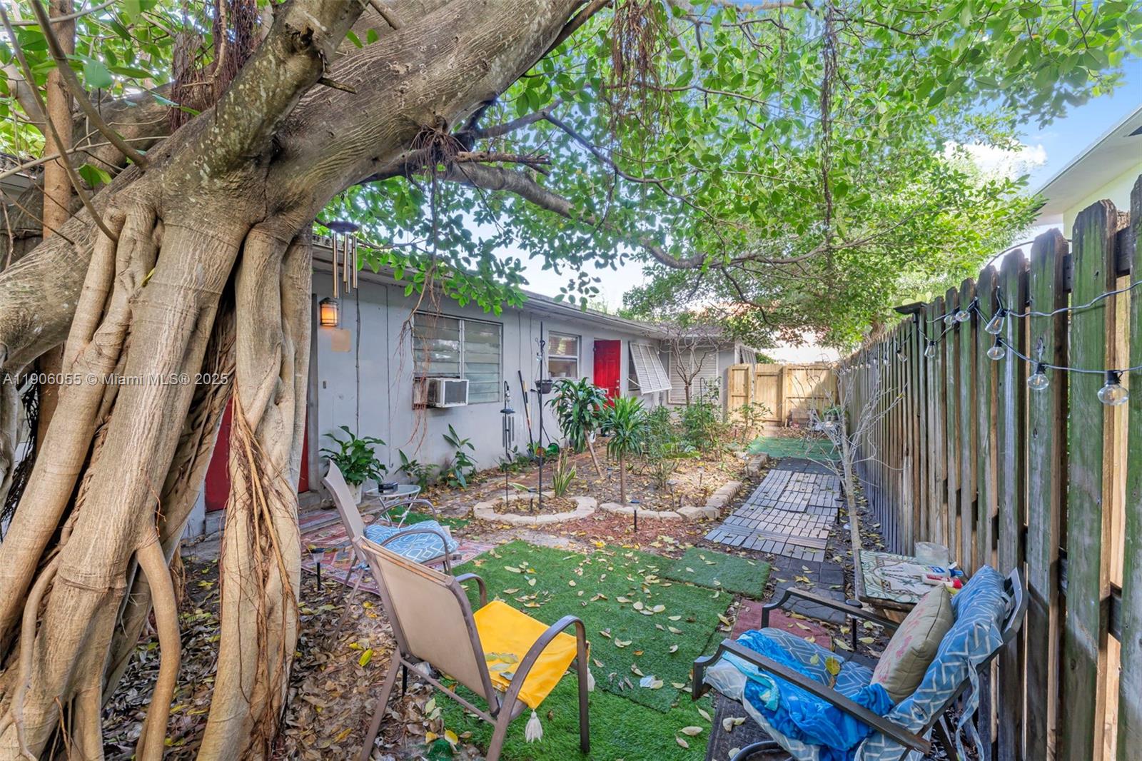 LAKE RIDGE - Residential Income