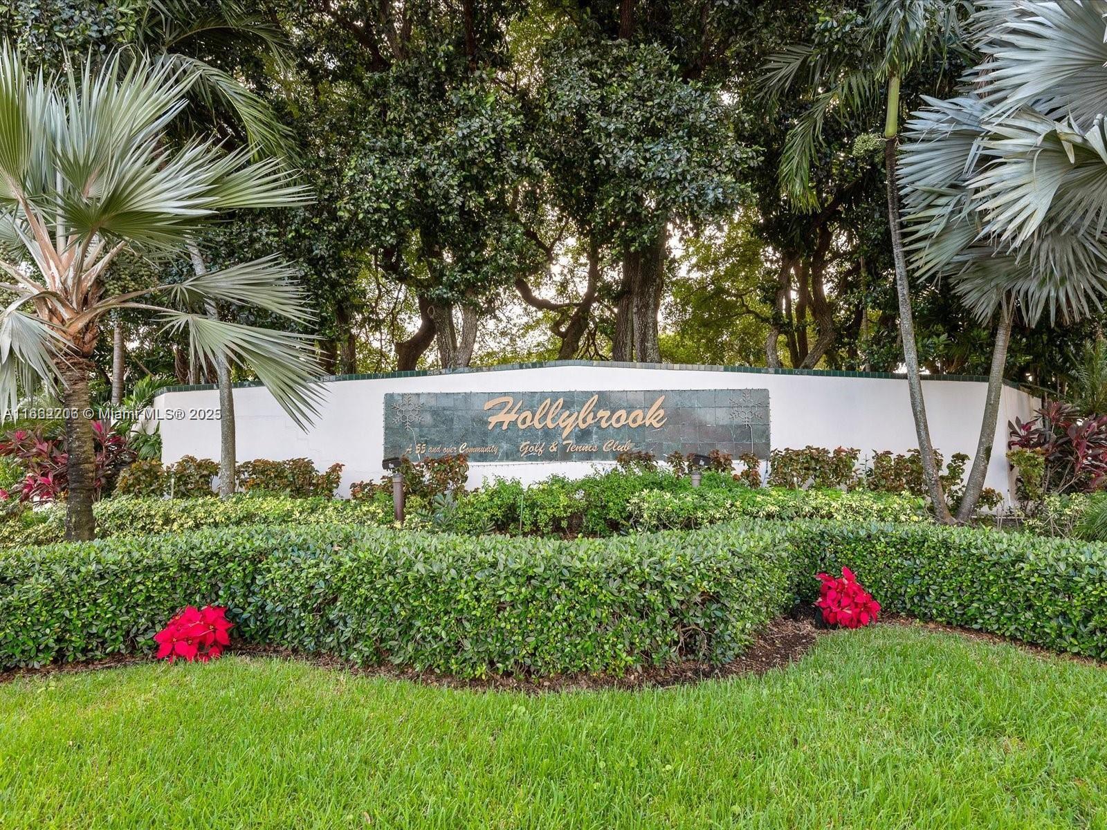 HOLLYBROOK GOLF AND - Residential