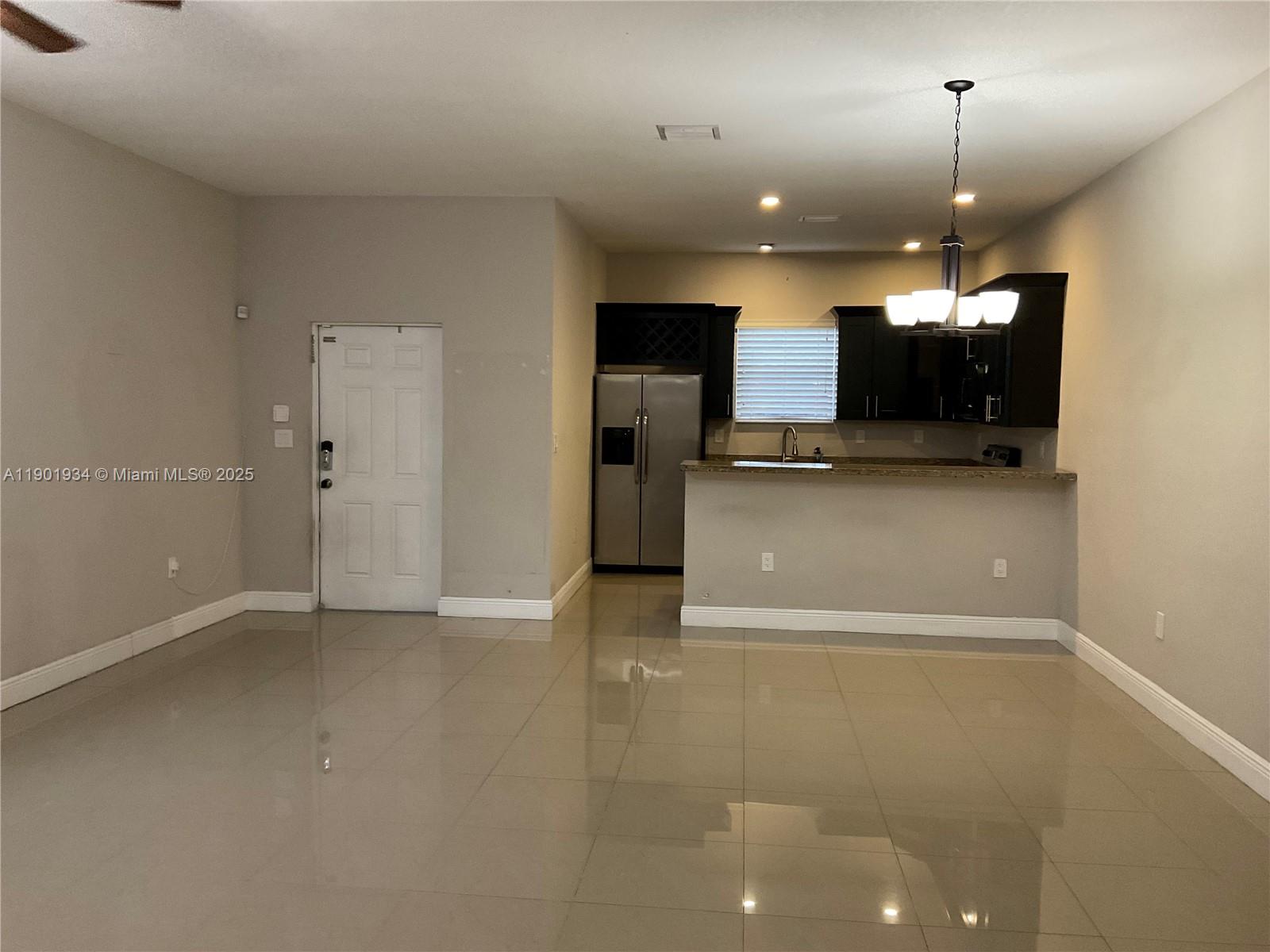 798 NE 43 ST