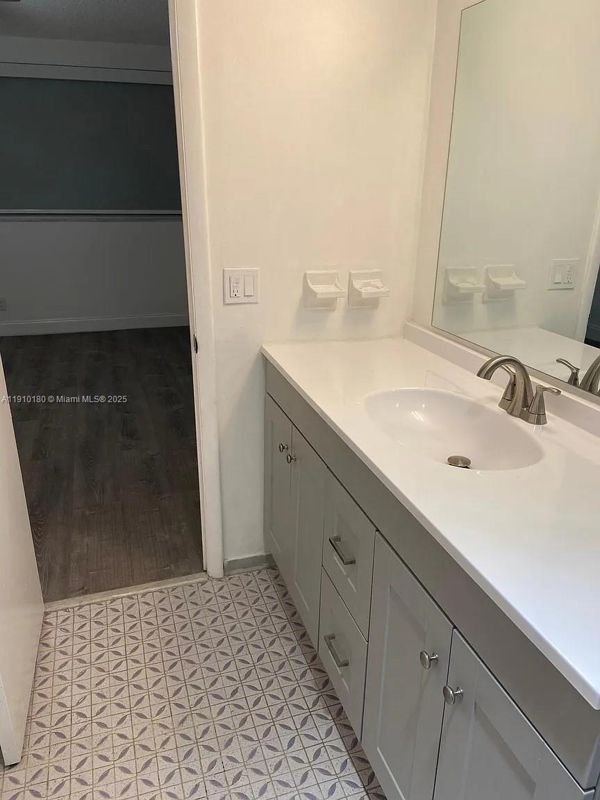 APRIL SONG CONDO - Residential Lease