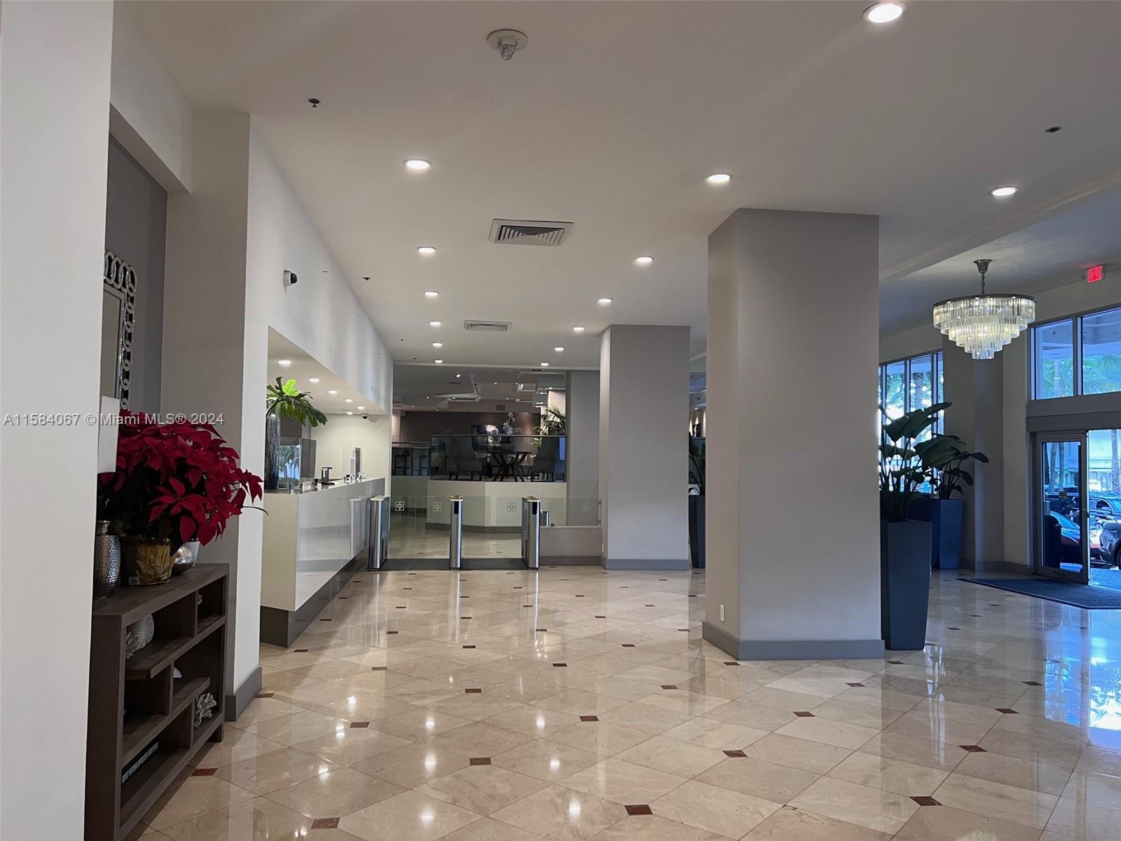THE DECOPLAGE CONDO - Residential Lease