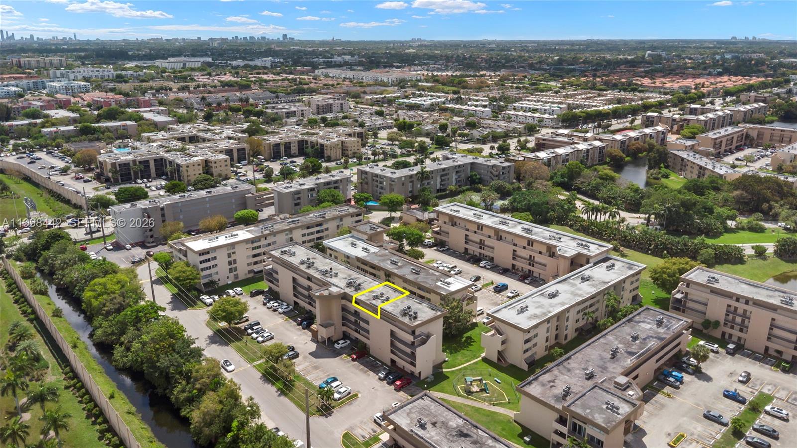 PINEBARK CONDO NO 2 - BLD - Residential