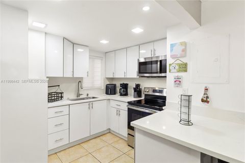 840 NW 87th Ave 405 Miami FL 33172