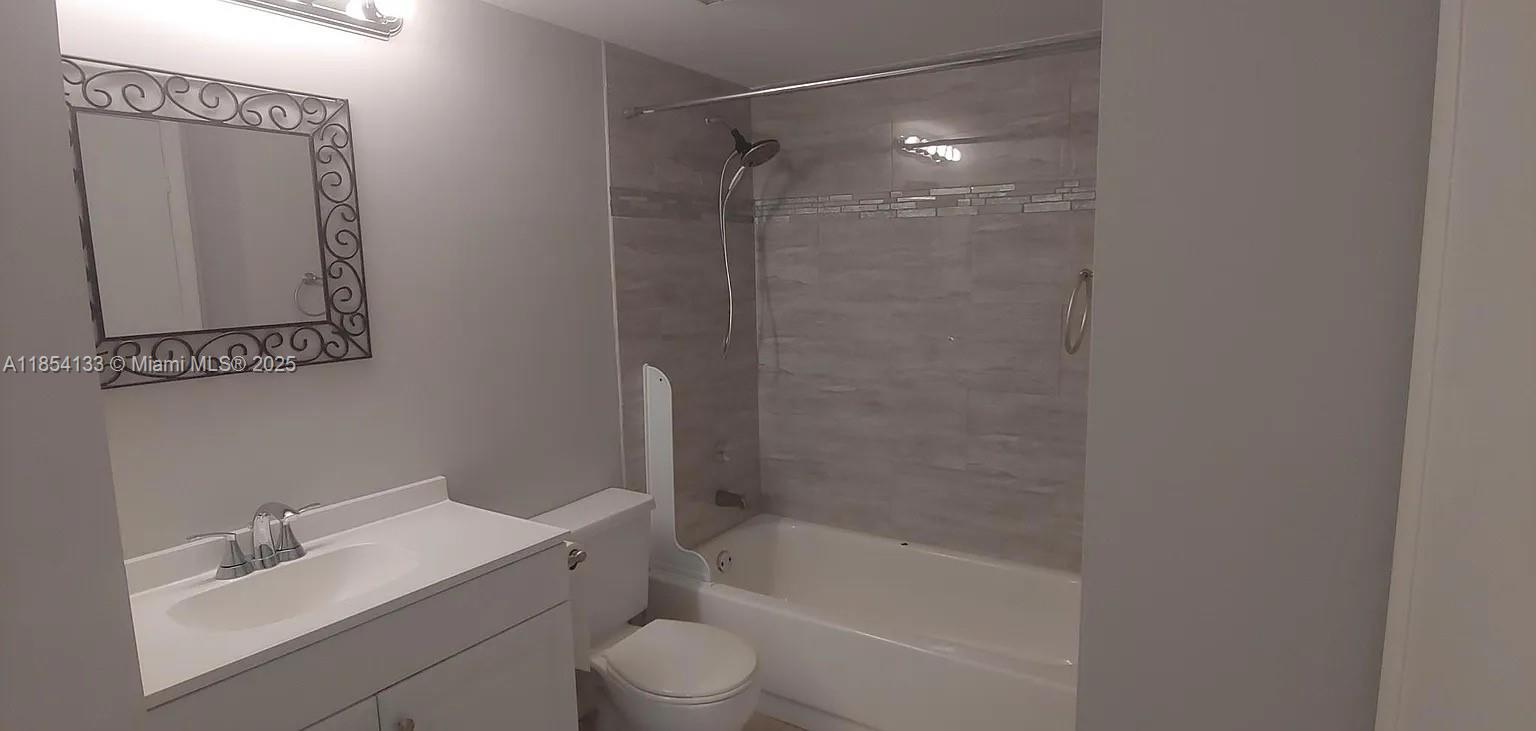 NAPOLI GARDENS AT CORAL S - Residential Lease