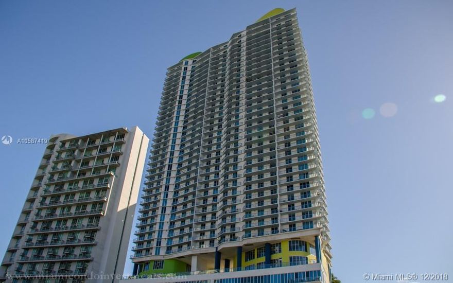 Studio located in prime location close to Brickell City Centre, Brickell restaurants and businesses. The unit has one assigned parking space.
