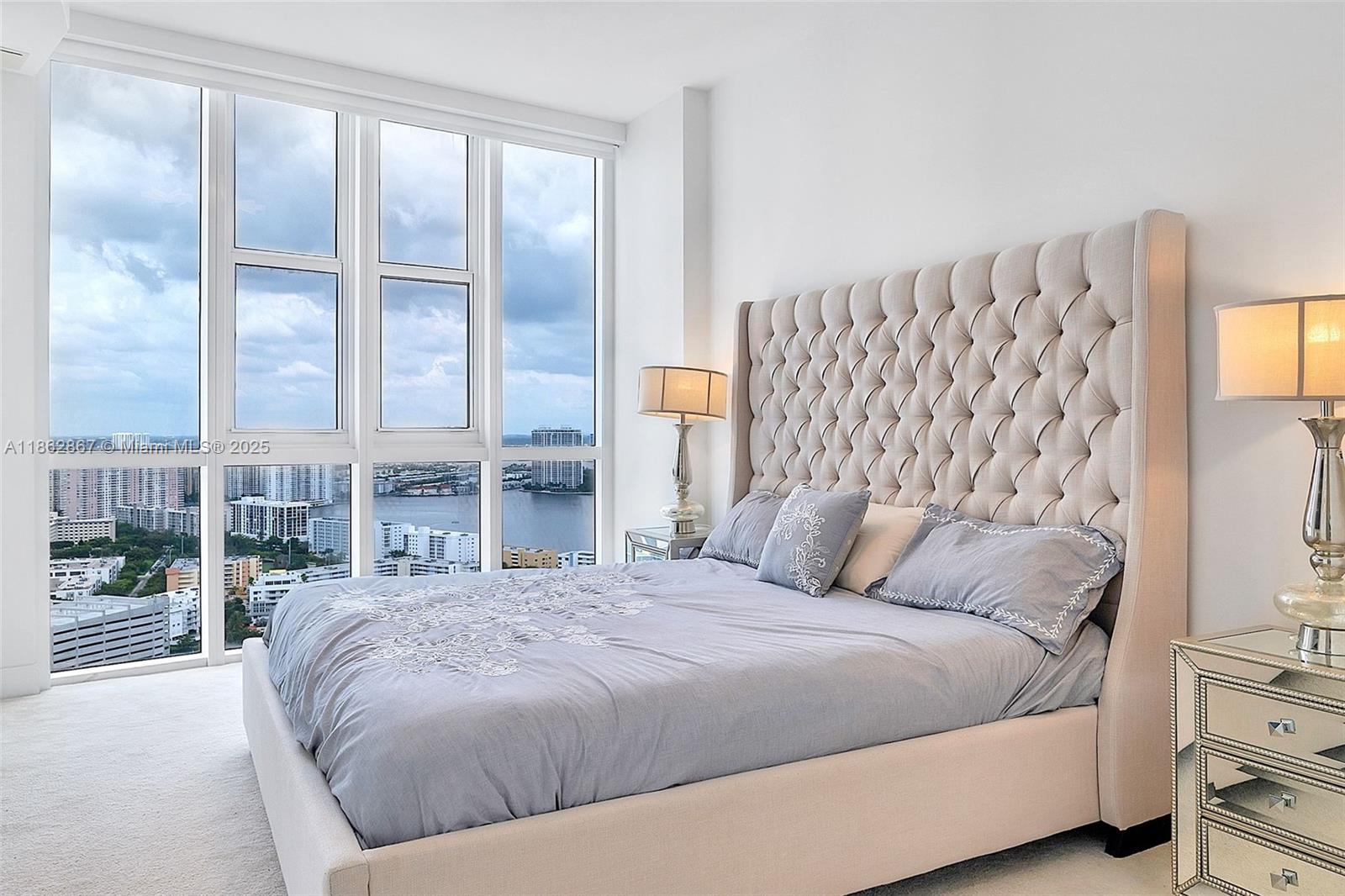 TRUMP ROYALE CONDO - Residential