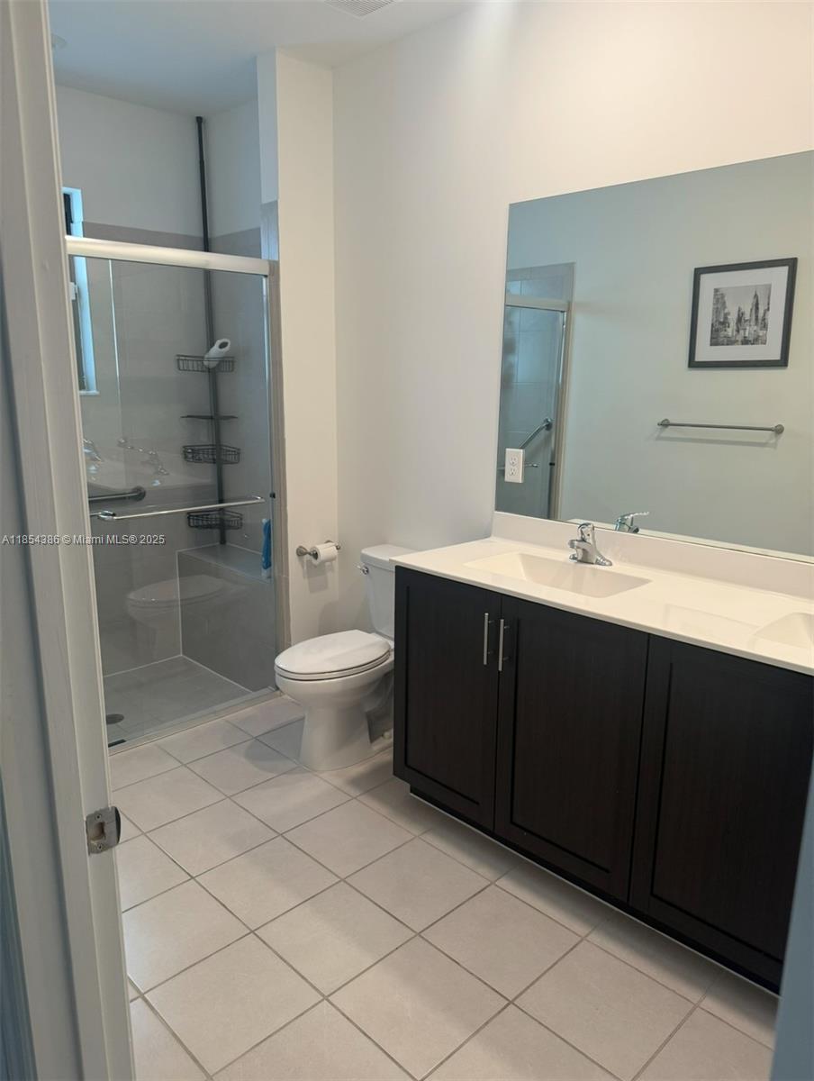 SILVER PALMS MIDTOWN - Residential