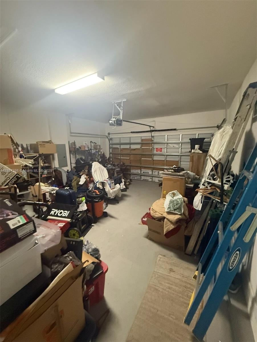 SILVER PALMS MIDTOWN - Residential