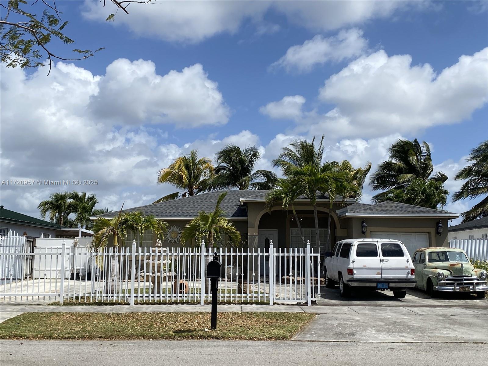 14317 Sw 296th St, Homestead, Miami-Dade County, Florida - 4 Bedrooms  
2 Bathrooms - 