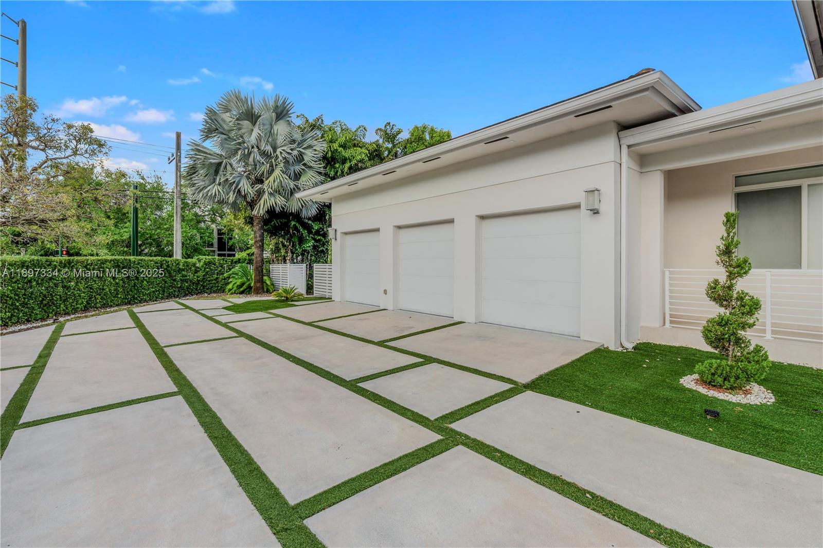 CHAPMAN CORNER - Residential