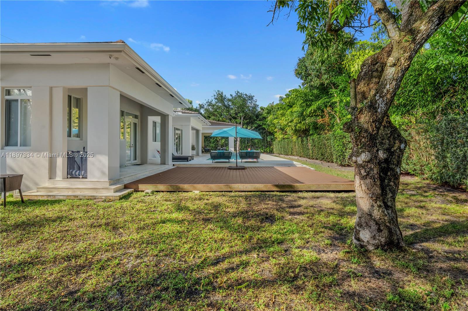 CHAPMAN CORNER - Residential