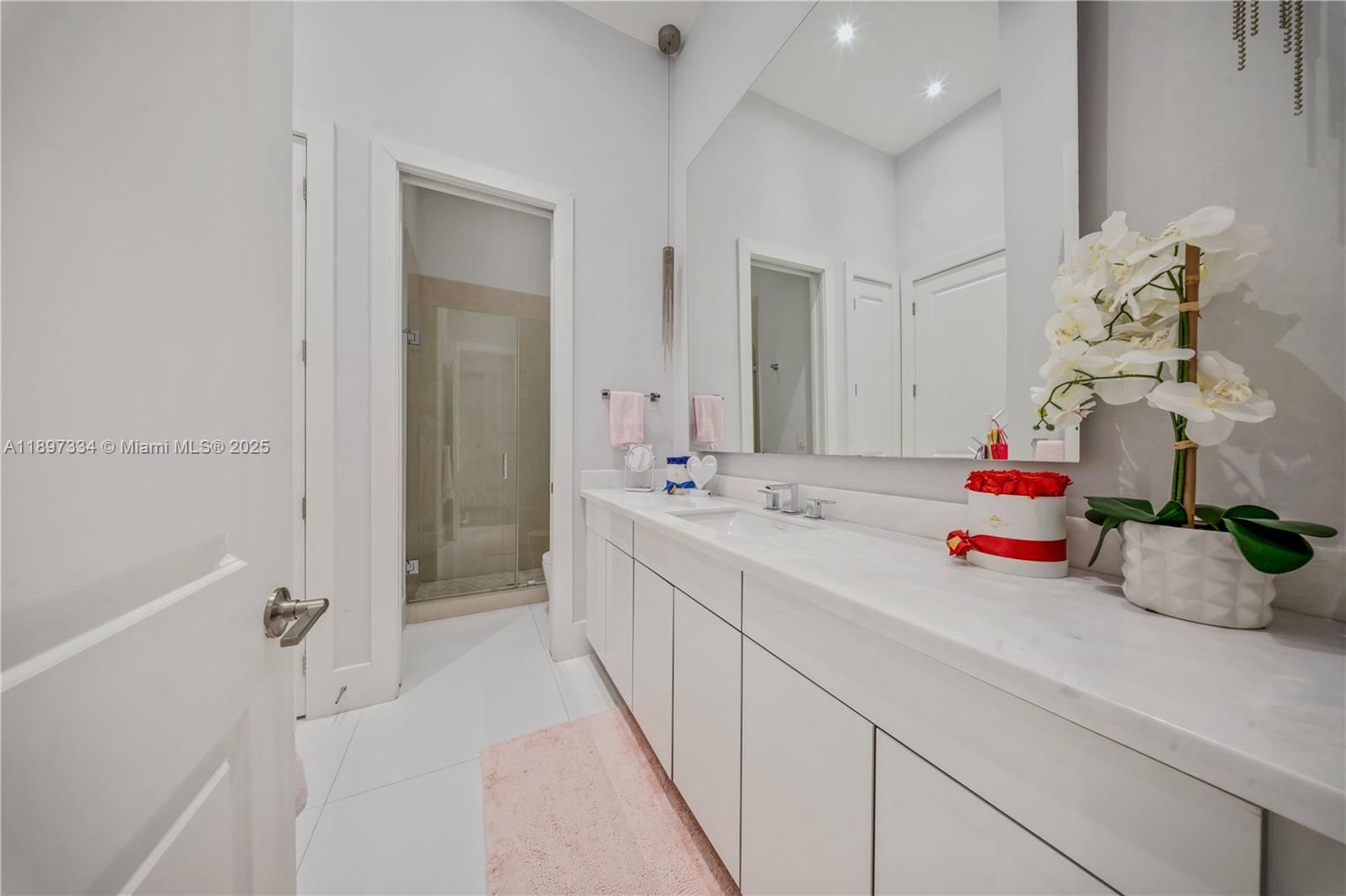 CHAPMAN CORNER - Residential