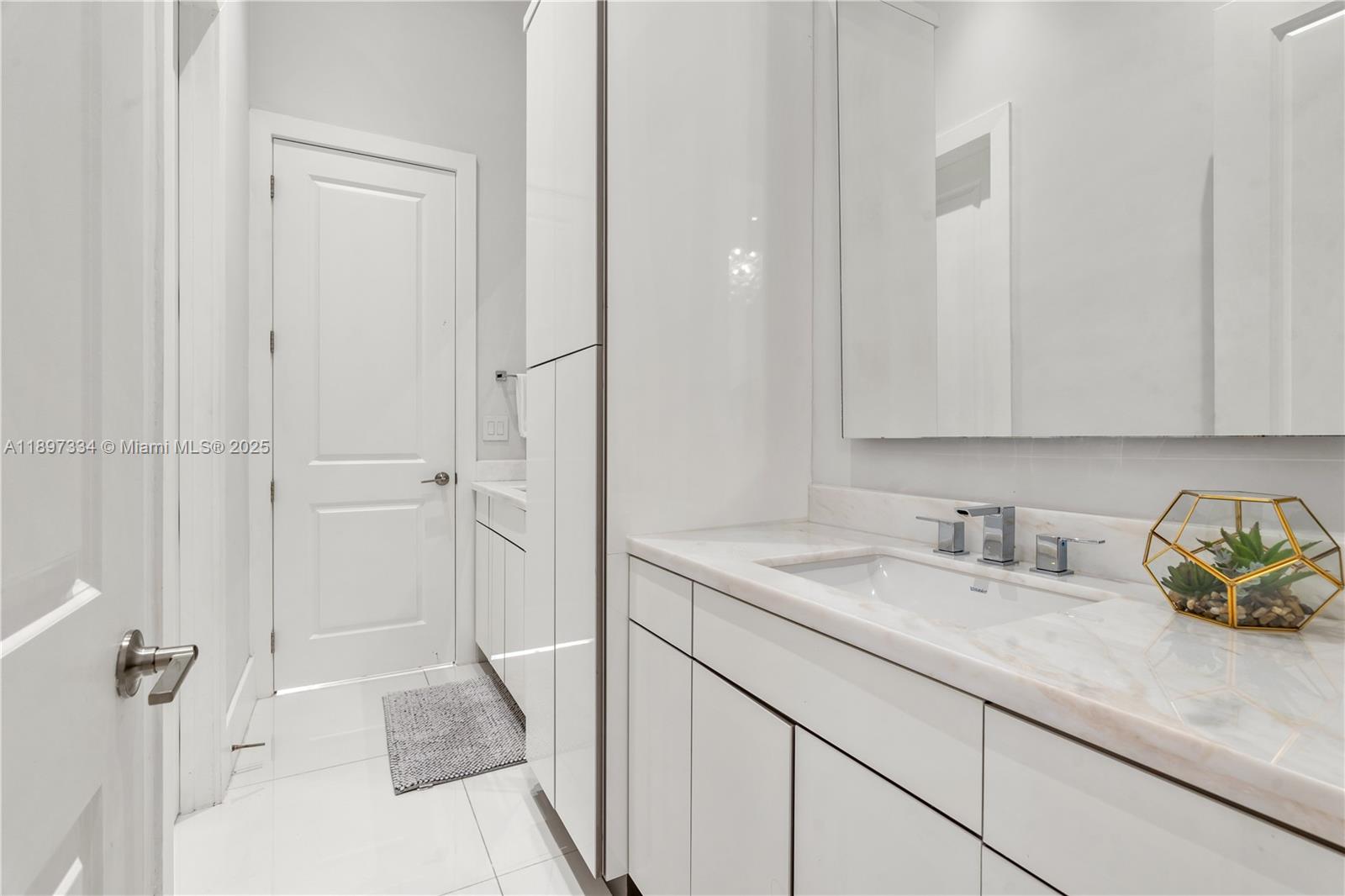 CHAPMAN CORNER - Residential