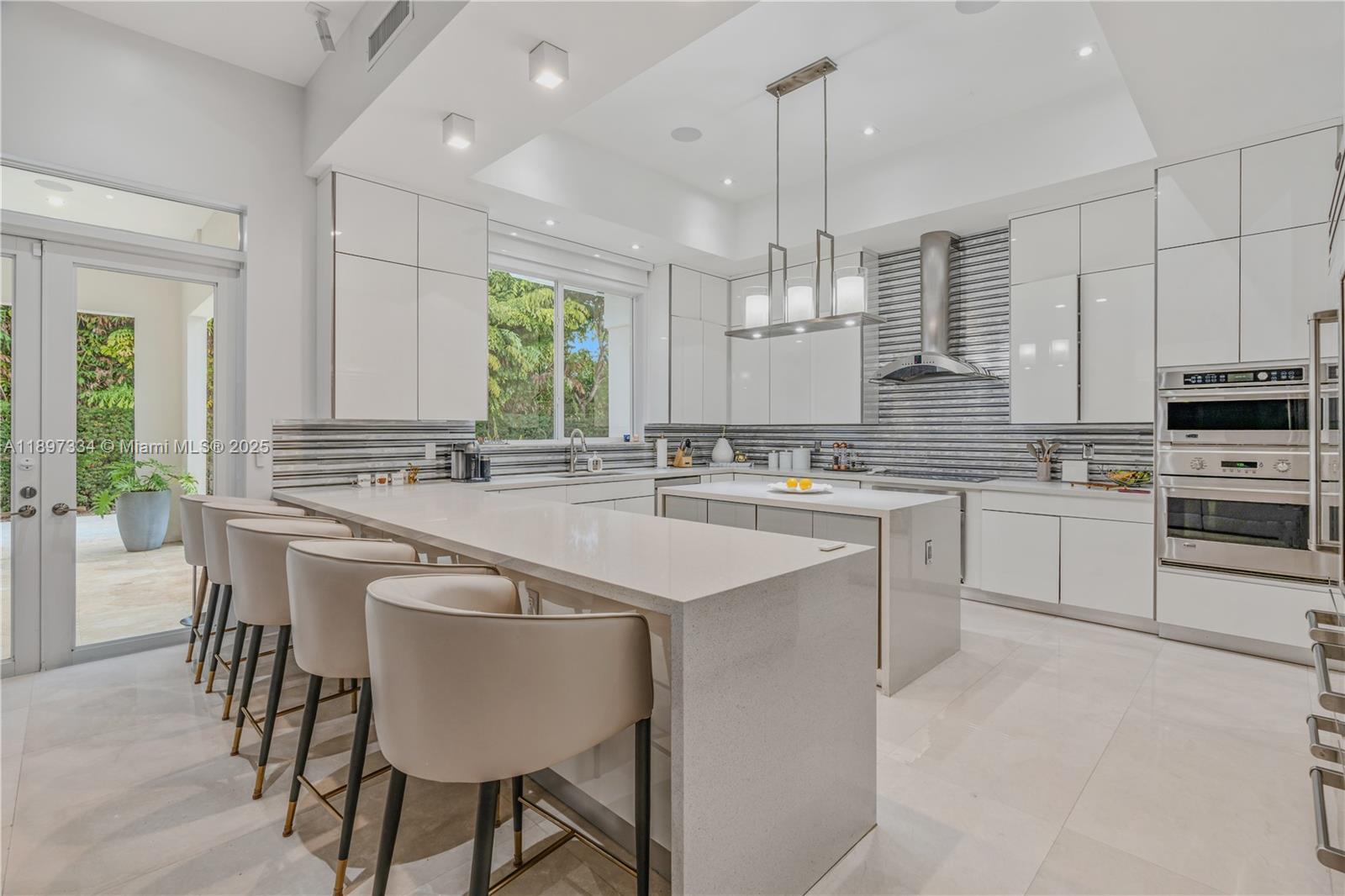 CHAPMAN CORNER - Residential