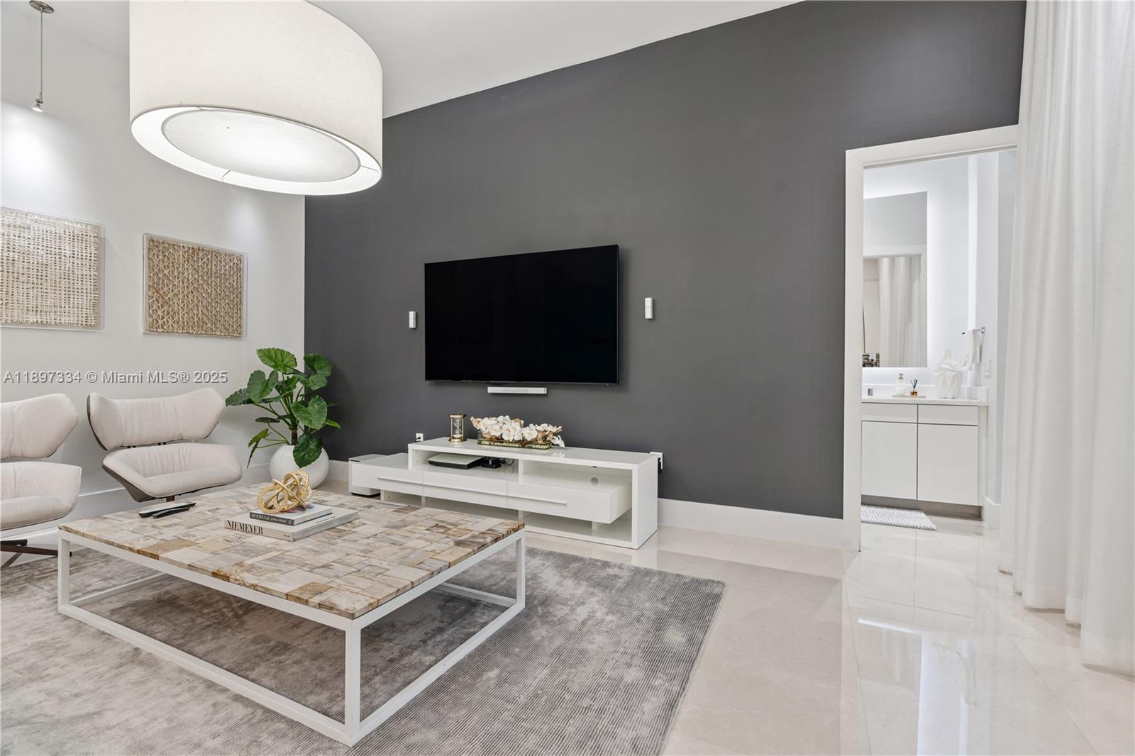 CHAPMAN CORNER - Residential