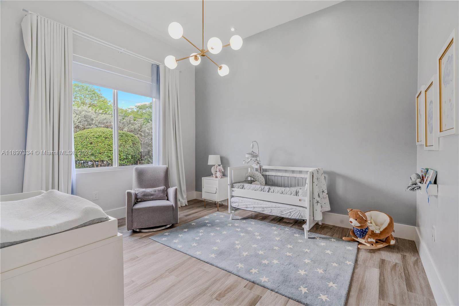 CHAPMAN CORNER - Residential