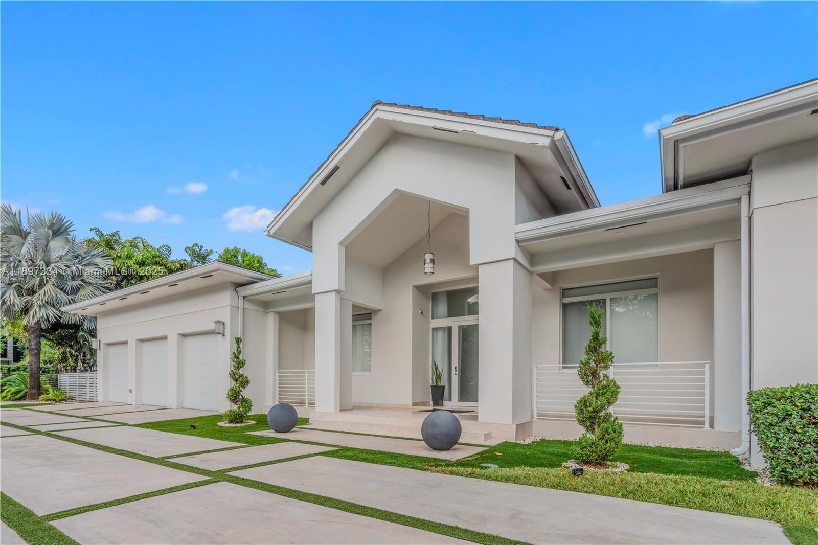 CHAPMAN CORNER - Residential