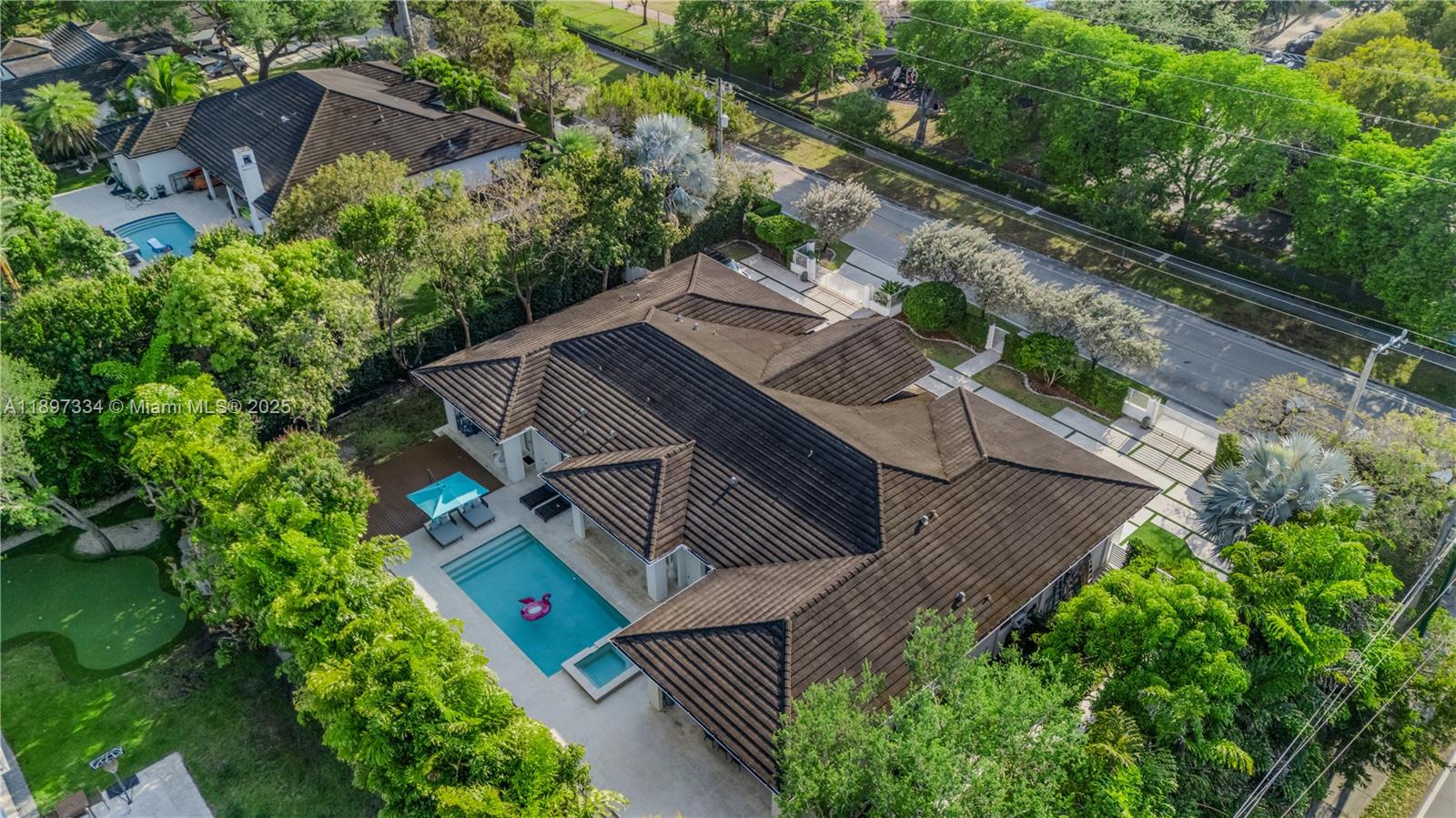 CHAPMAN CORNER - Residential