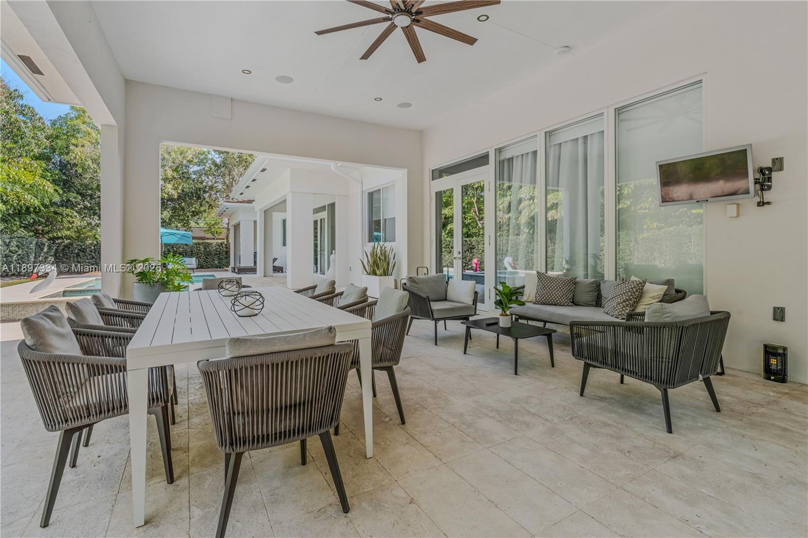 CHAPMAN CORNER - Residential