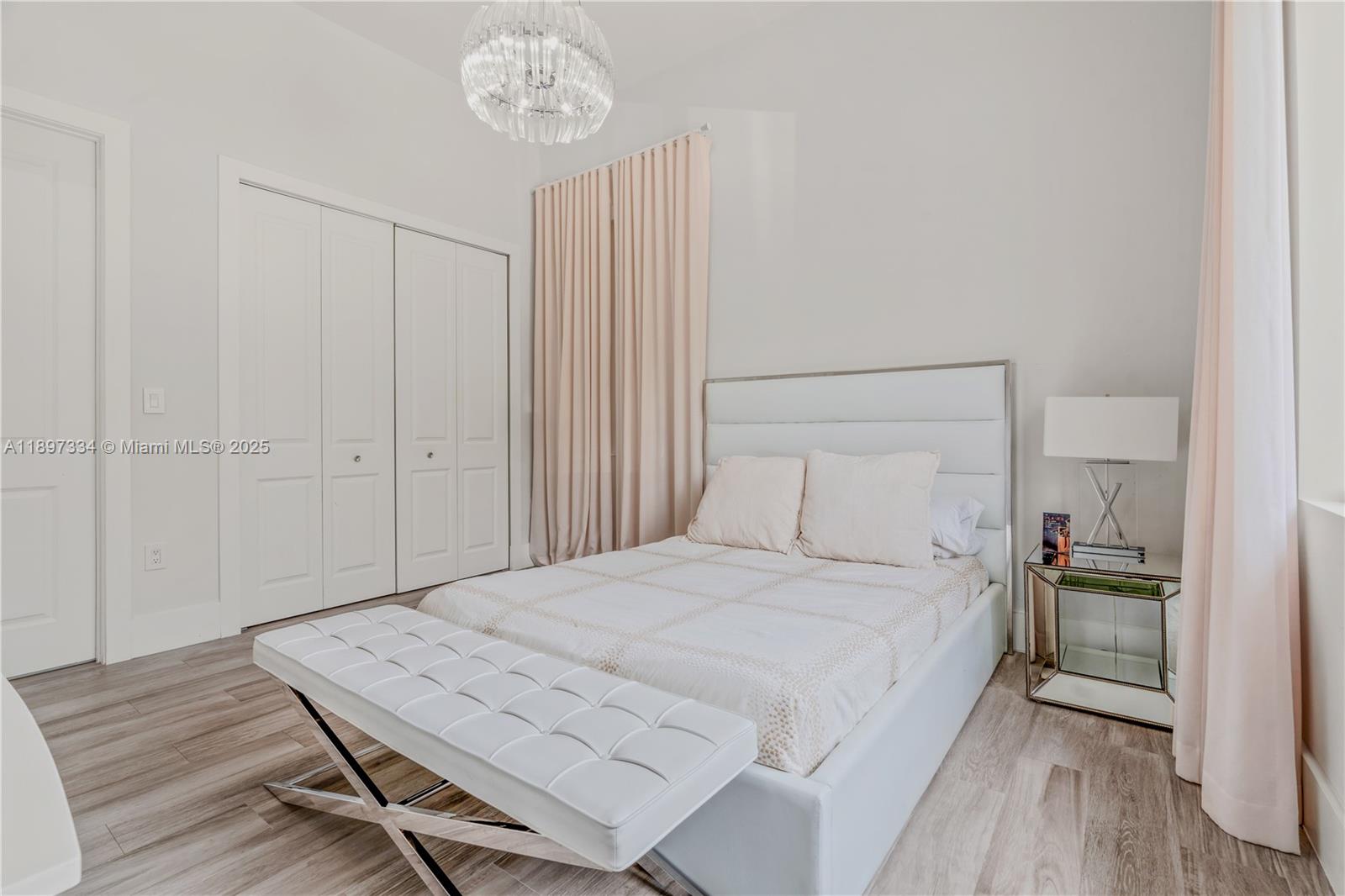 CHAPMAN CORNER - Residential