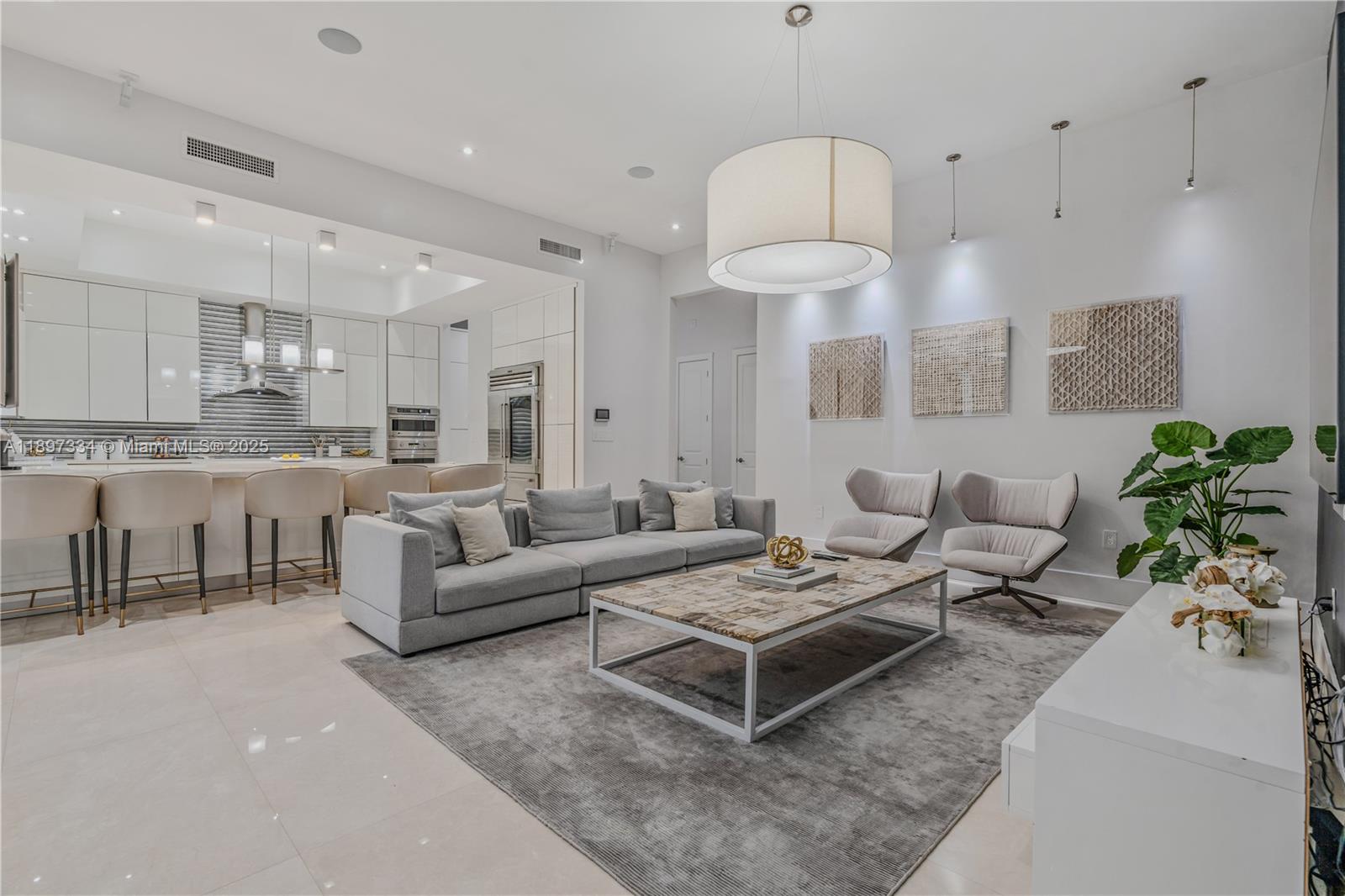 CHAPMAN CORNER - Residential