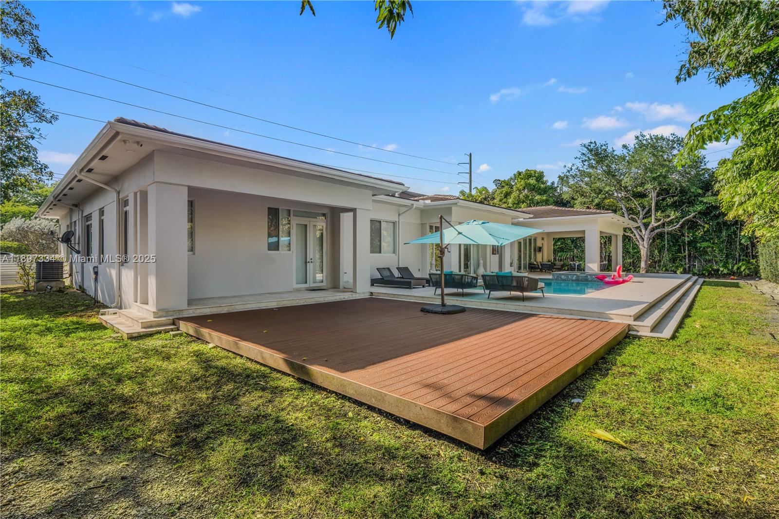 CHAPMAN CORNER - Residential