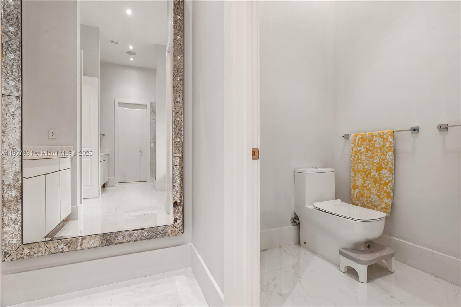 CHAPMAN CORNER - Residential