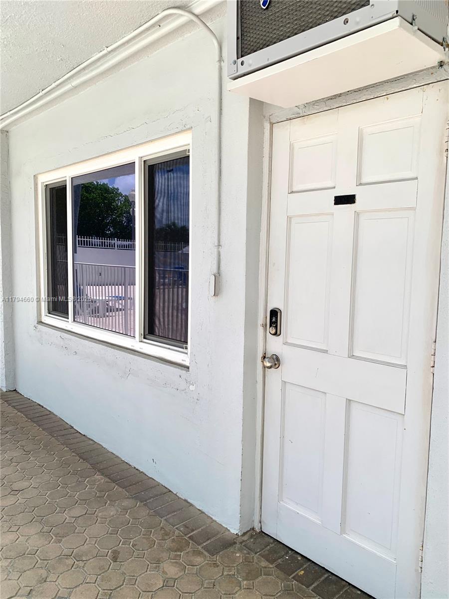 INTERNATIONAL STUDIO APT - Residential