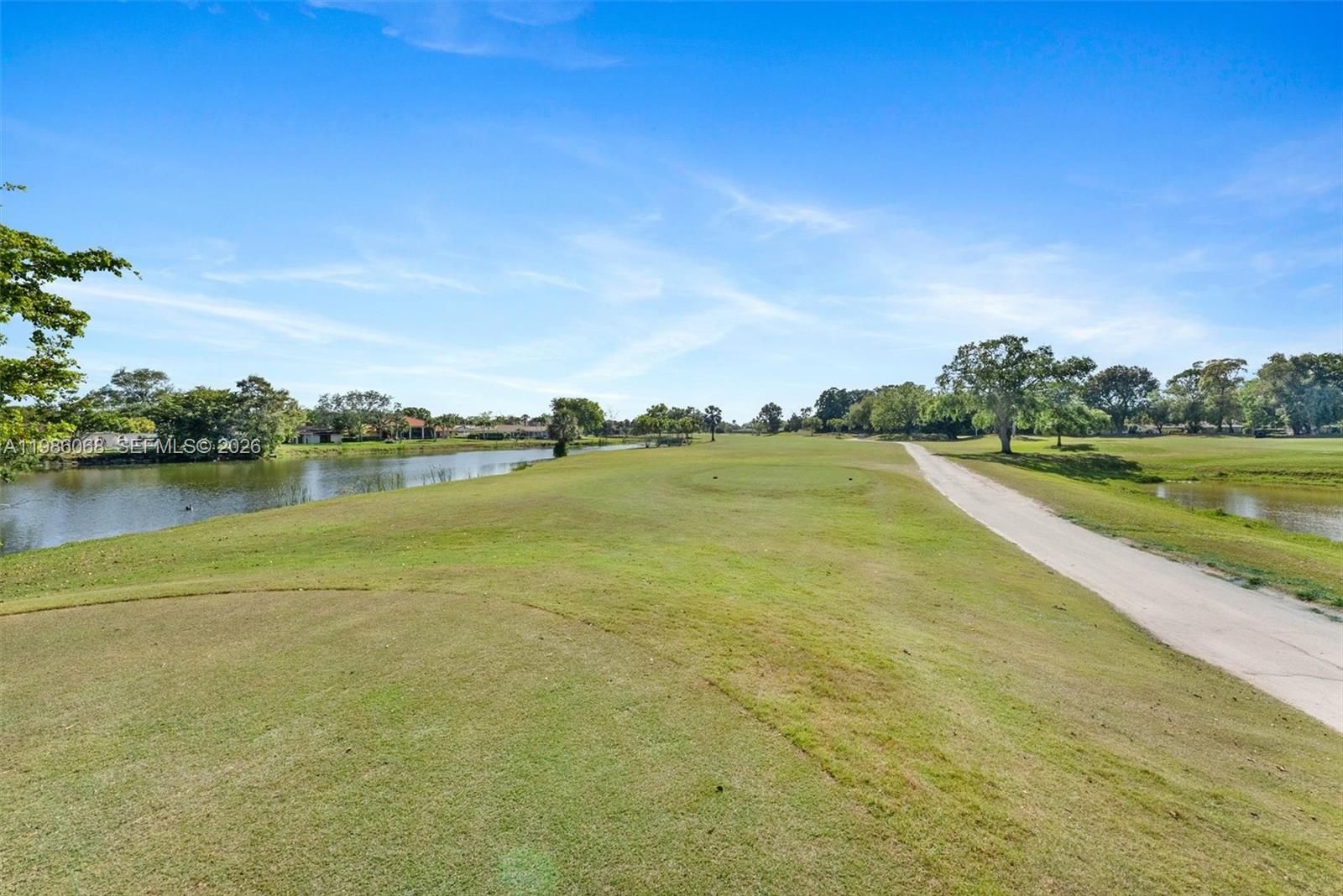 CORAL SPRINGS COUNTRY CLU - Residential