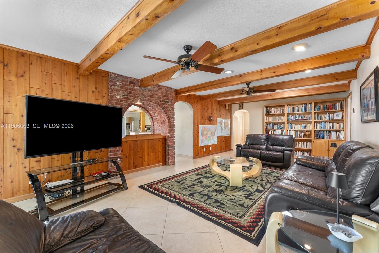 CORAL SPRINGS COUNTRY CLU - Residential