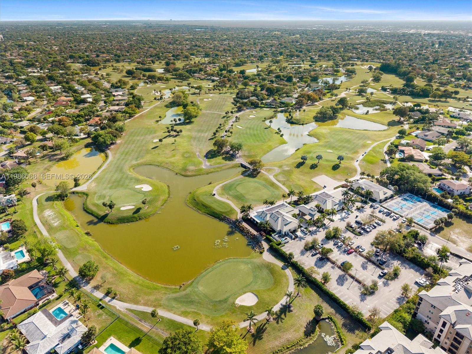 CORAL SPRINGS COUNTRY CLU - Residential