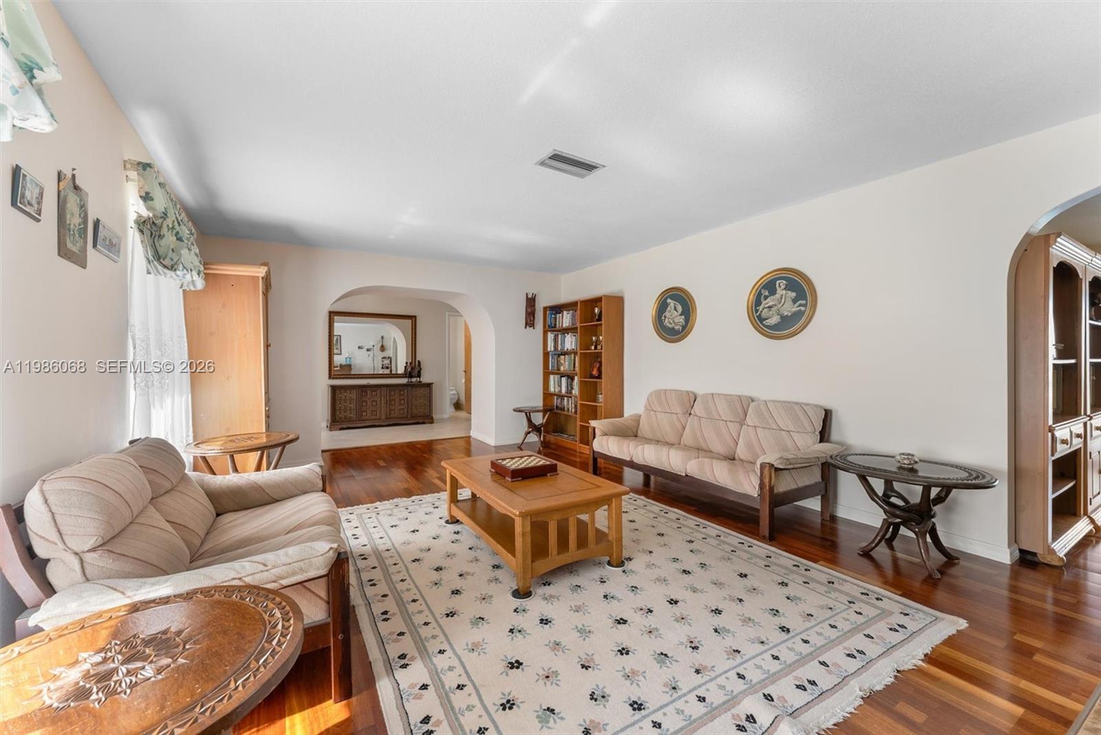 CORAL SPRINGS COUNTRY CLU - Residential