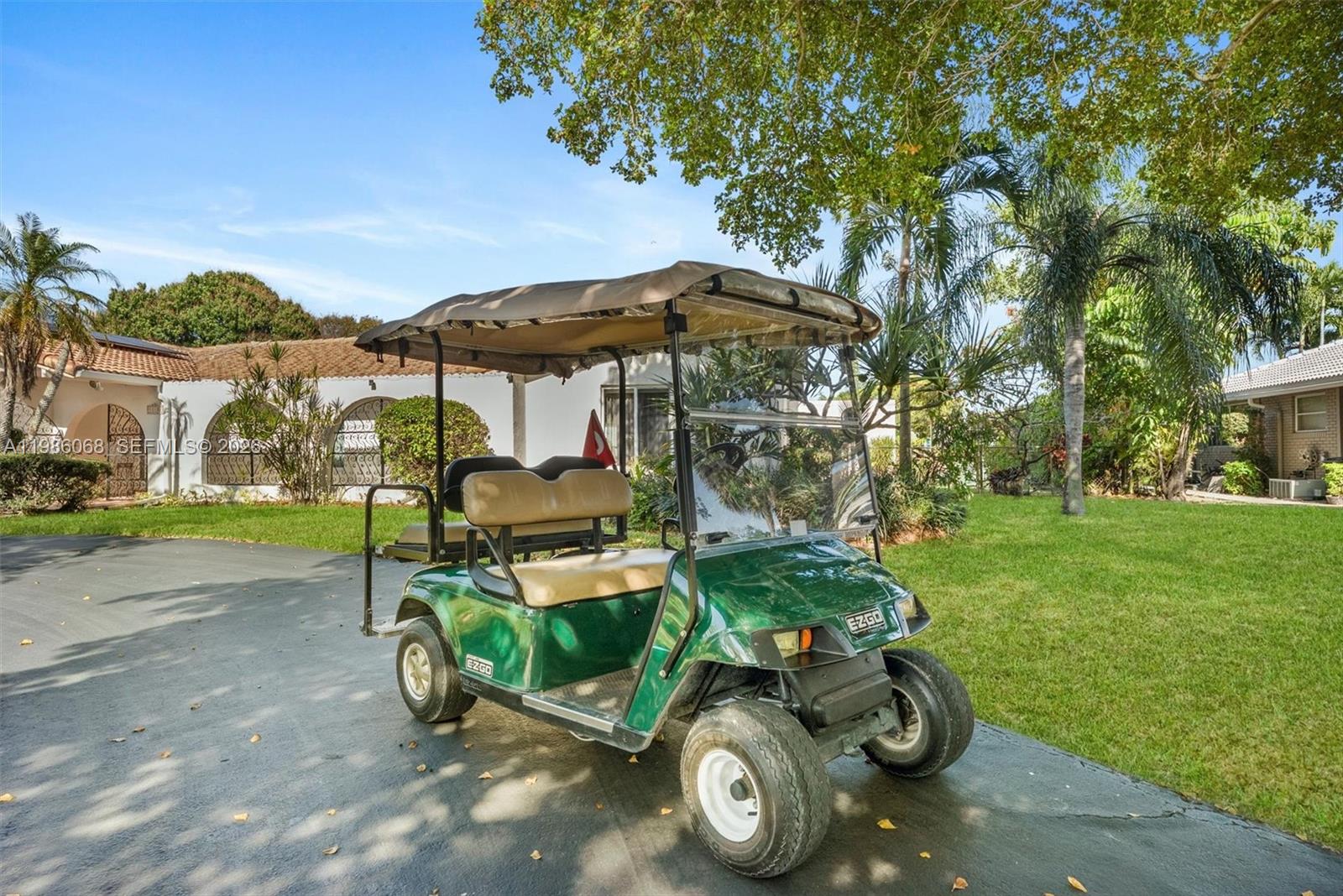 CORAL SPRINGS COUNTRY CLU - Residential