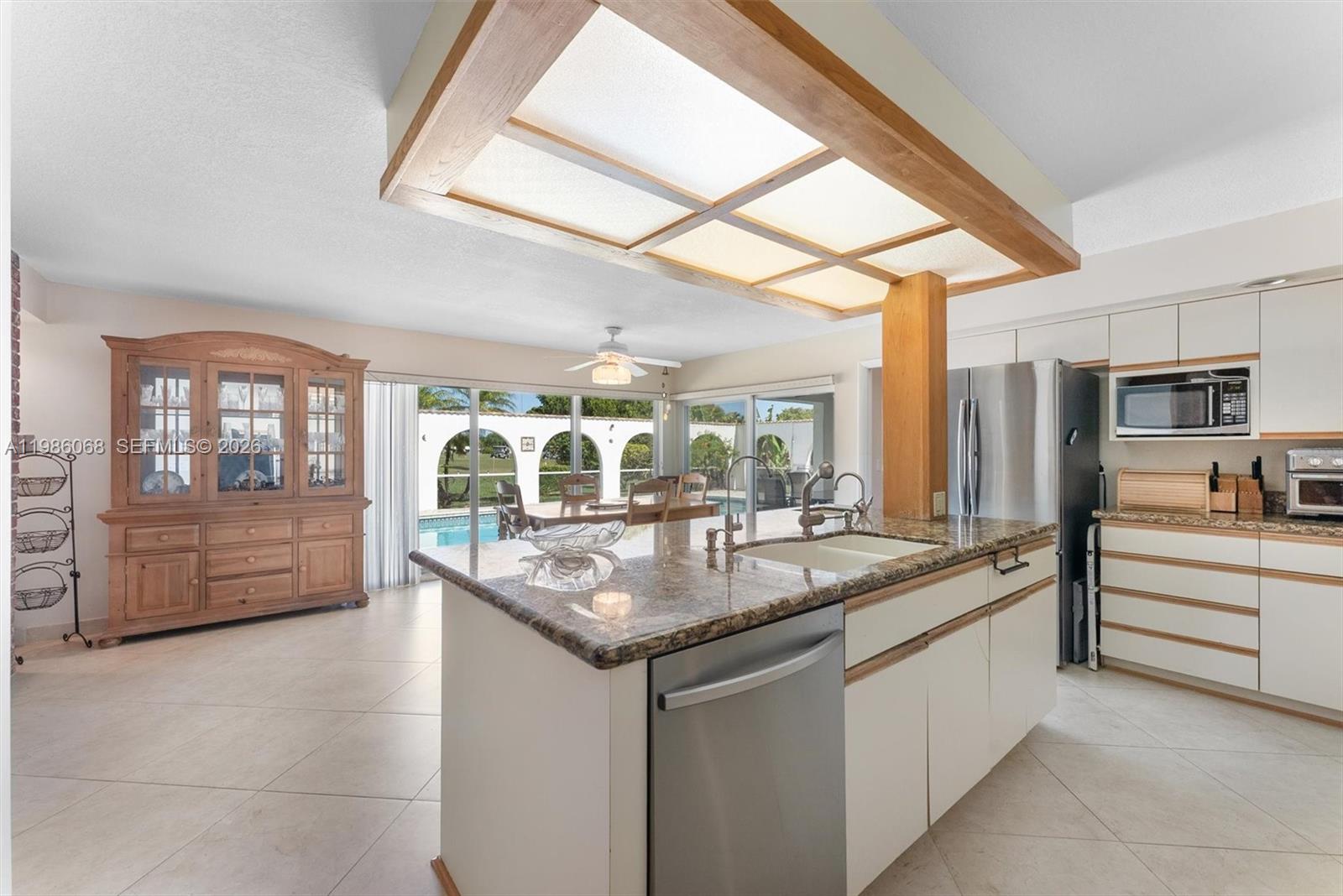 CORAL SPRINGS COUNTRY CLU - Residential