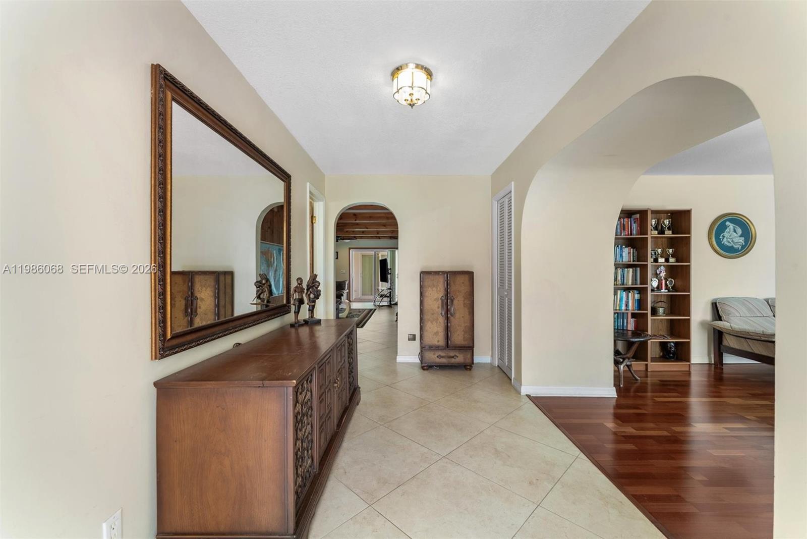 CORAL SPRINGS COUNTRY CLU - Residential