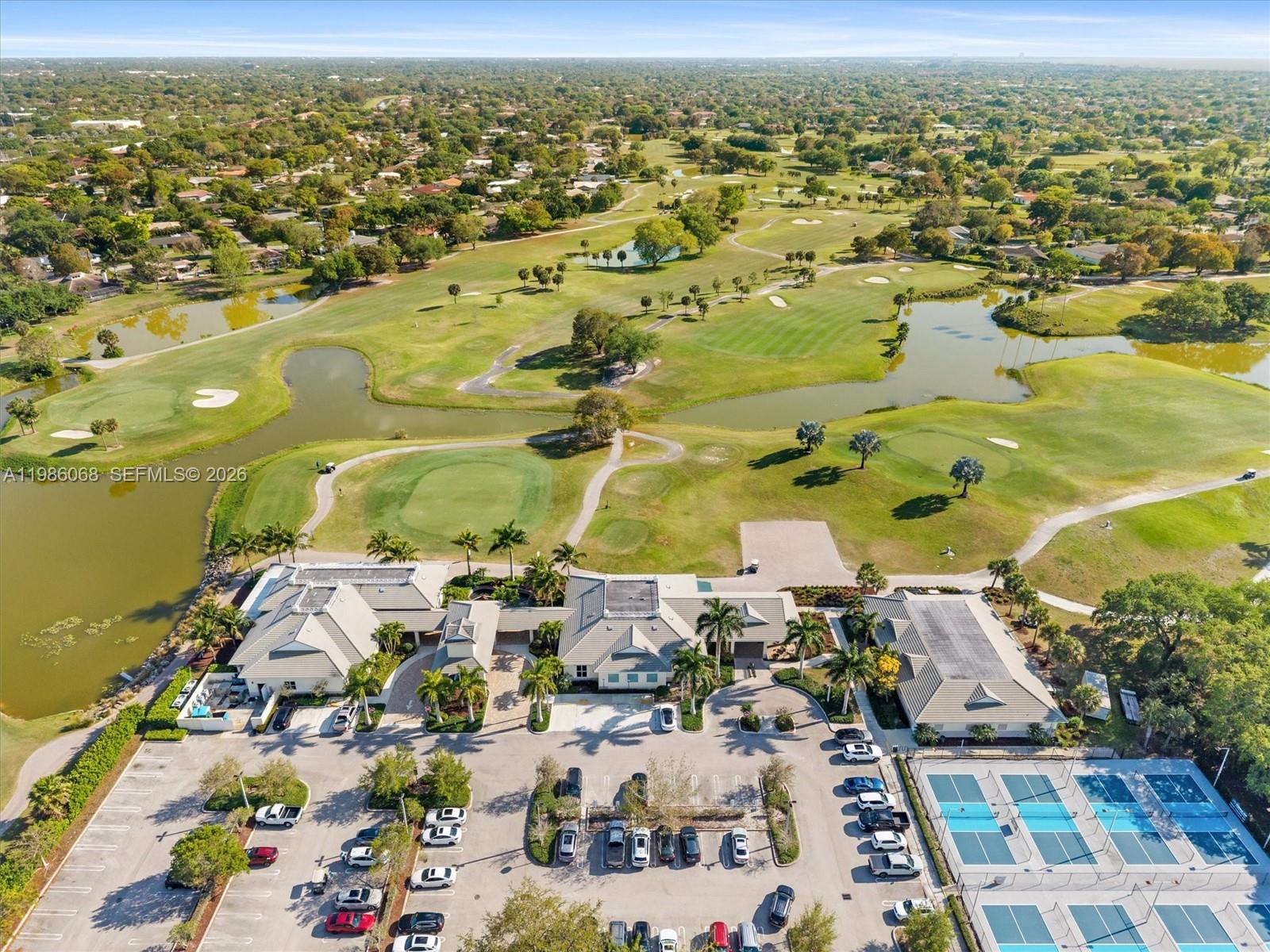 CORAL SPRINGS COUNTRY CLU - Residential