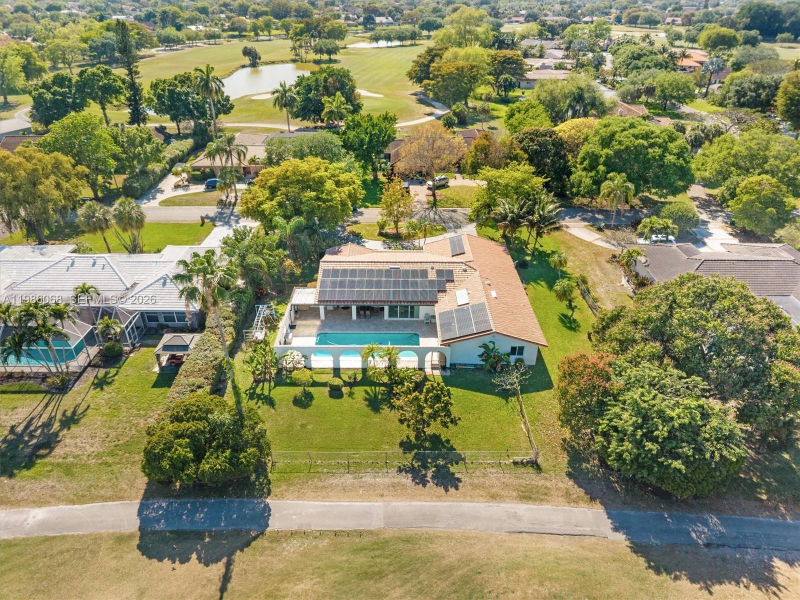 CORAL SPRINGS COUNTRY CLU - Residential