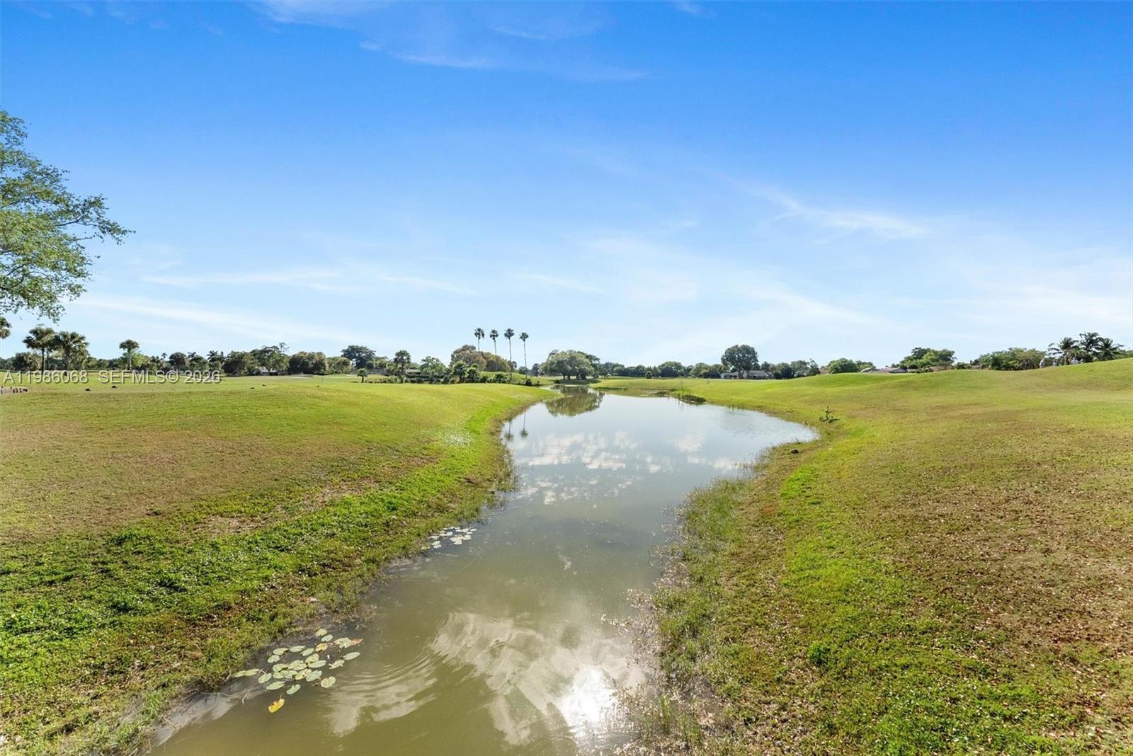 CORAL SPRINGS COUNTRY CLU - Residential