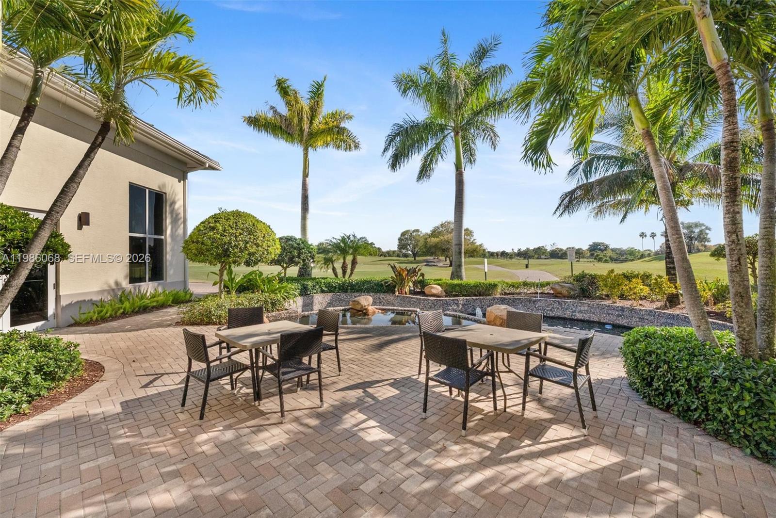 CORAL SPRINGS COUNTRY CLU - Residential