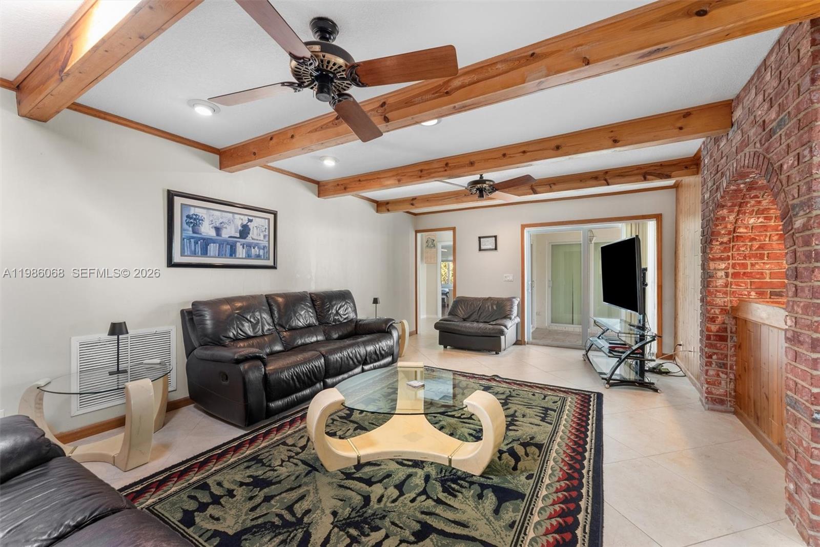 CORAL SPRINGS COUNTRY CLU - Residential