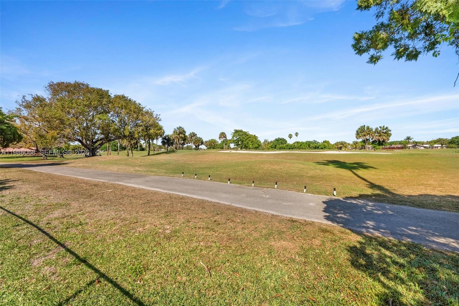 CORAL SPRINGS COUNTRY CLU - Residential