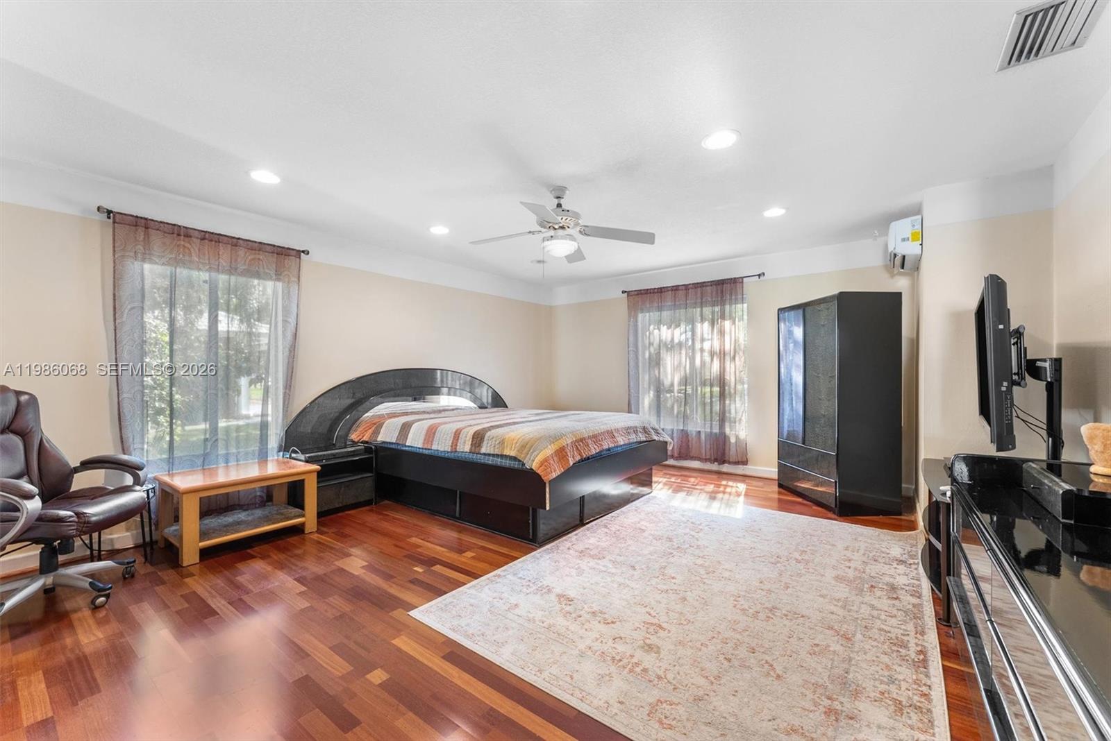 CORAL SPRINGS COUNTRY CLU - Residential