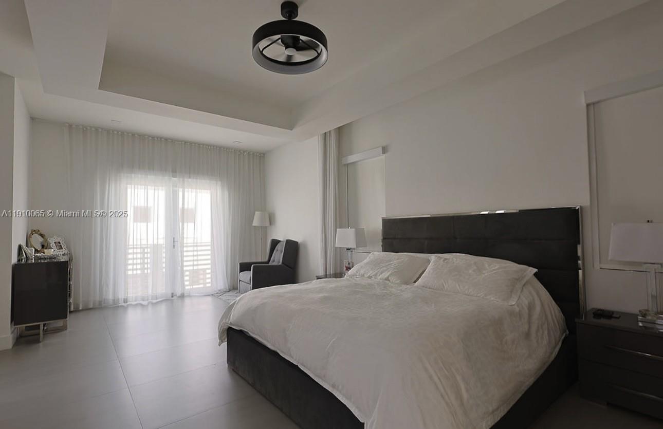 OASIS PARK SQUARE AT DORA - Residential