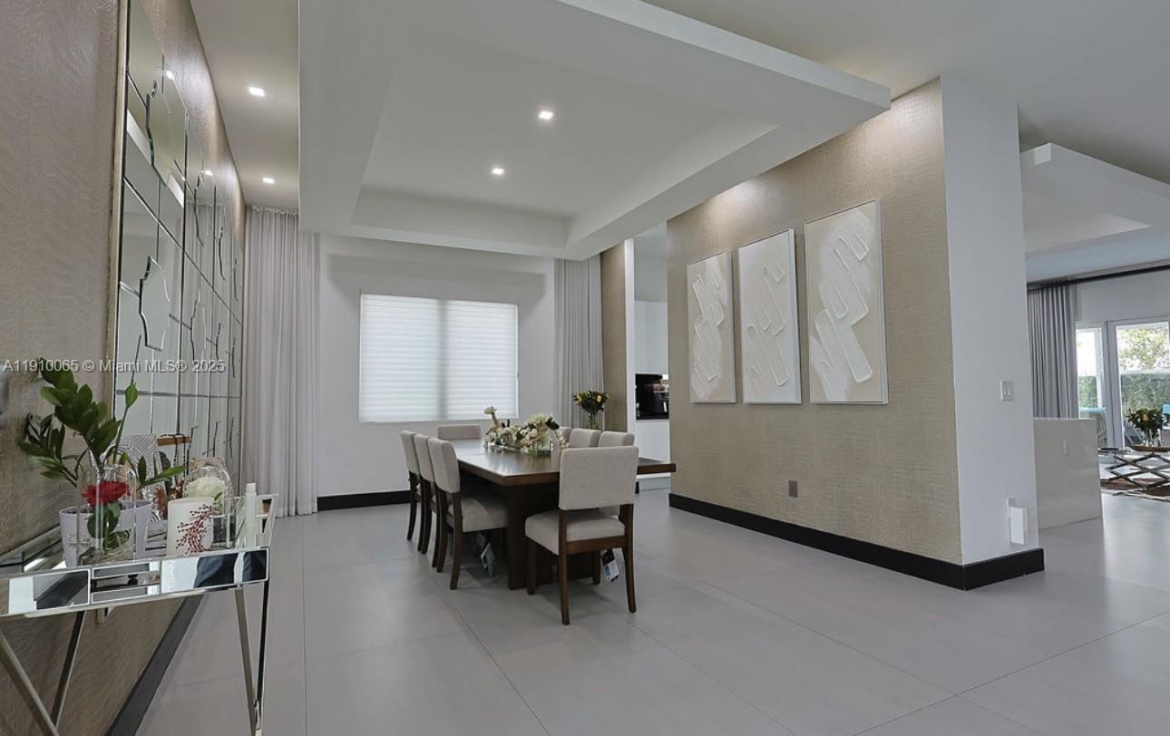 OASIS PARK SQUARE AT DORA - Residential