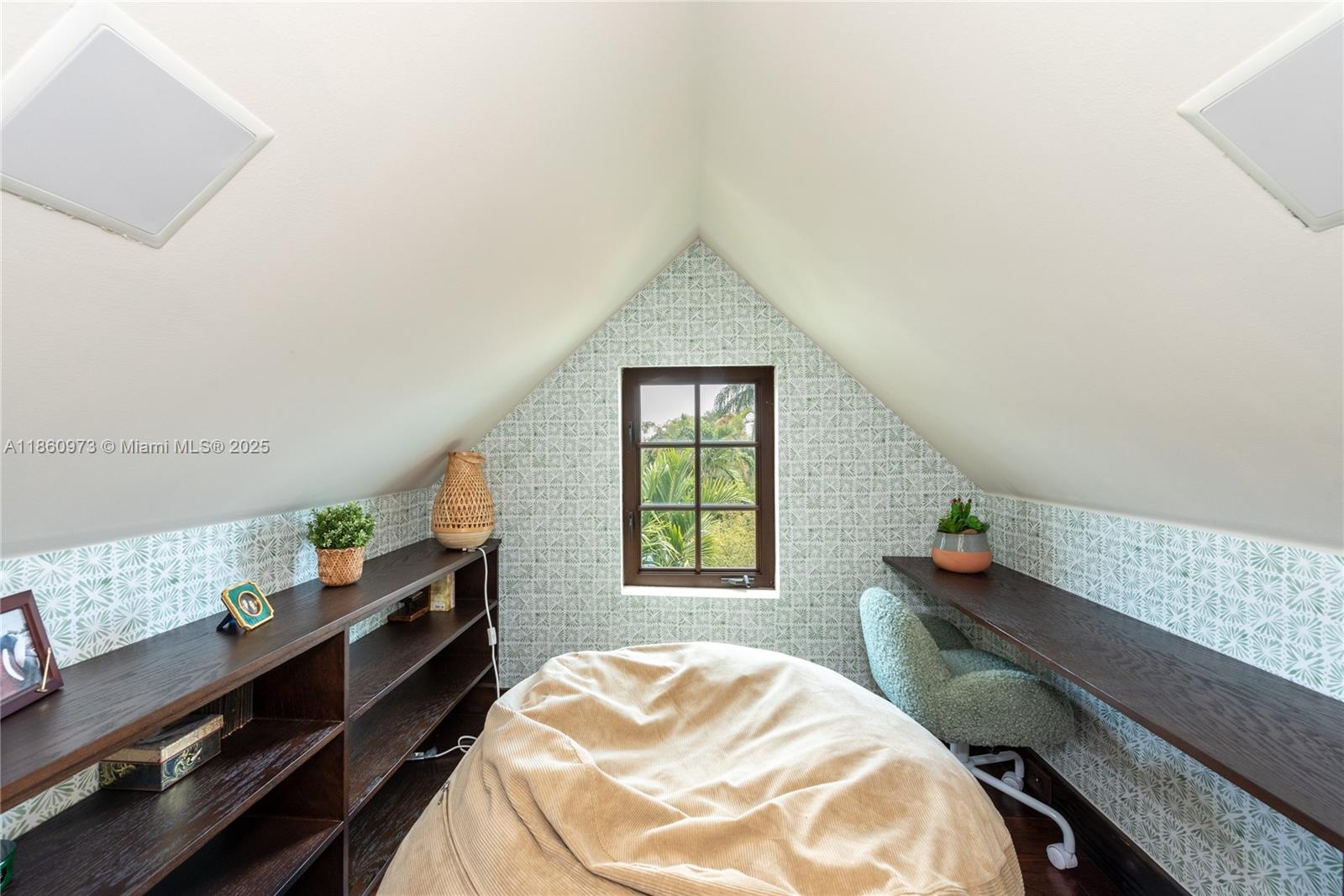 THE FRENCH VILLAGE - Residential Lease