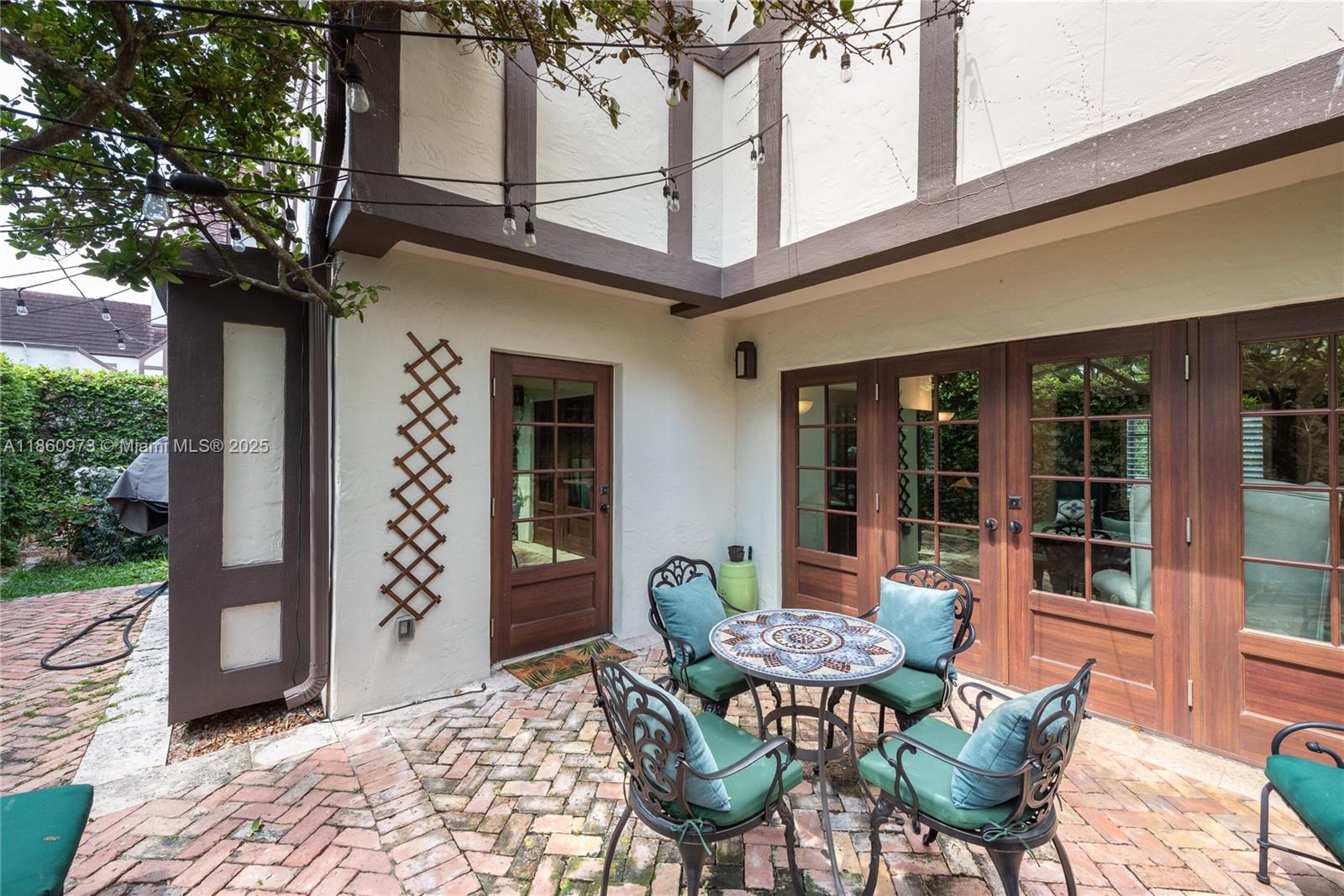THE FRENCH VILLAGE - Residential Lease