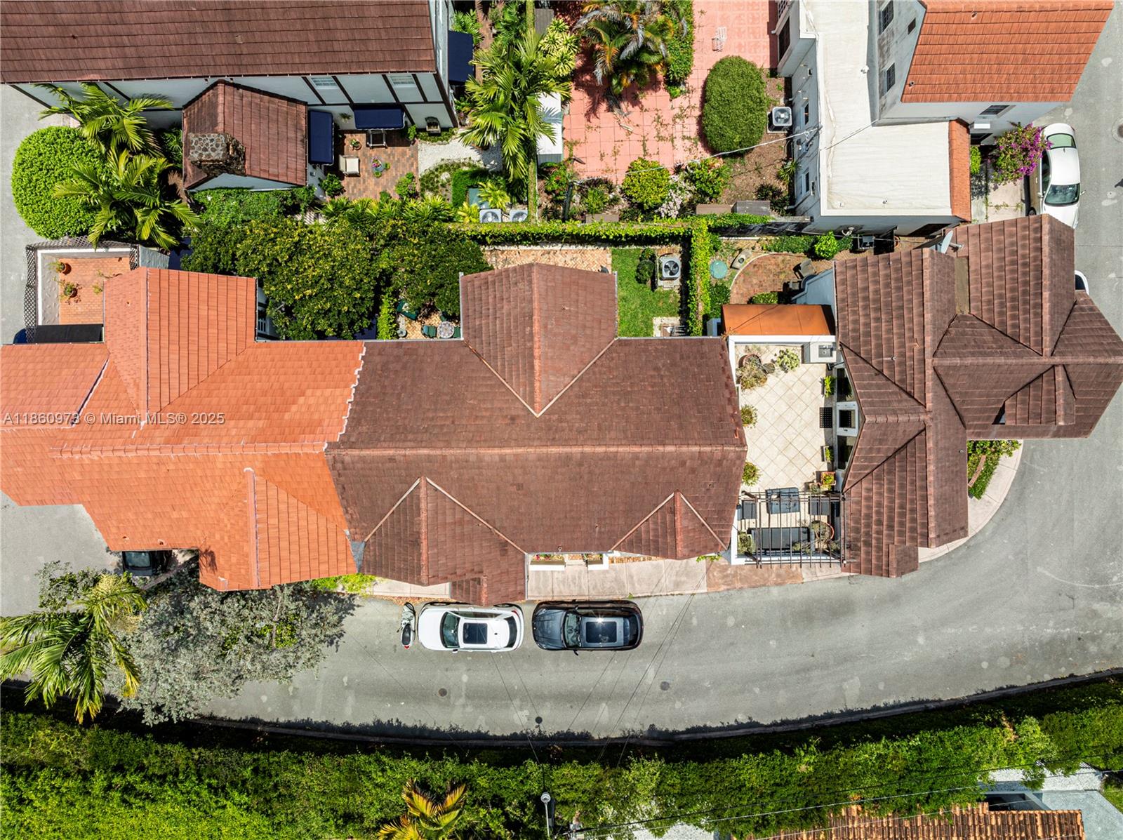 THE FRENCH VILLAGE - Residential Lease