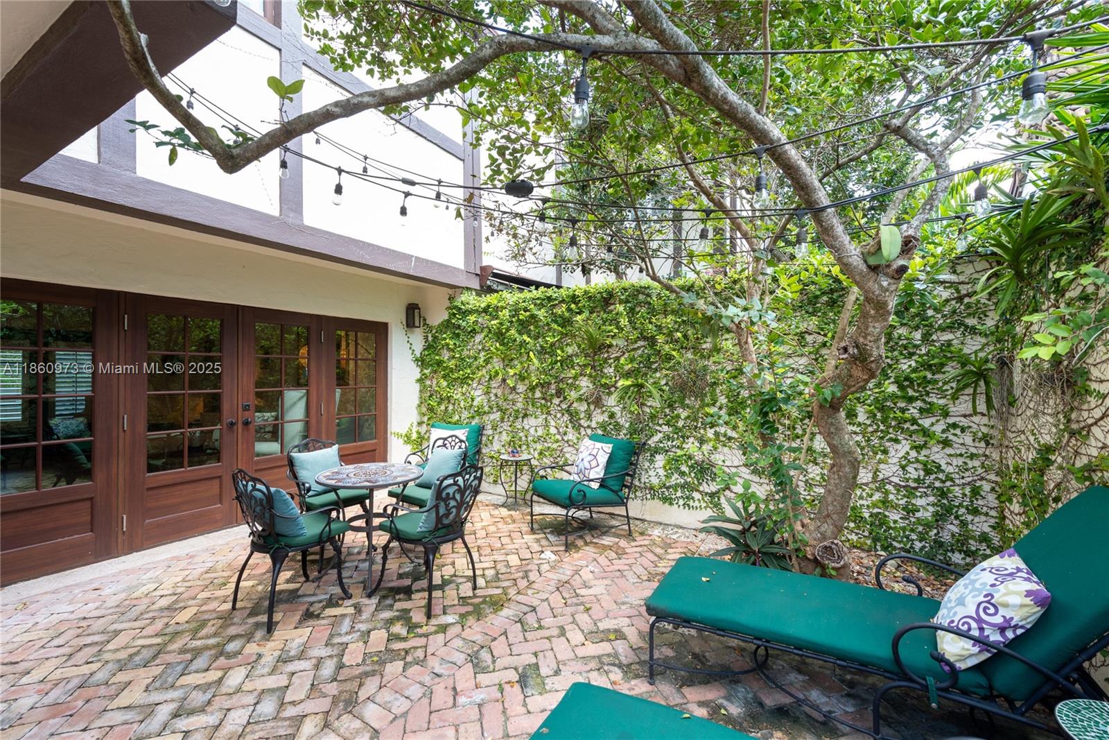 THE FRENCH VILLAGE - Residential Lease