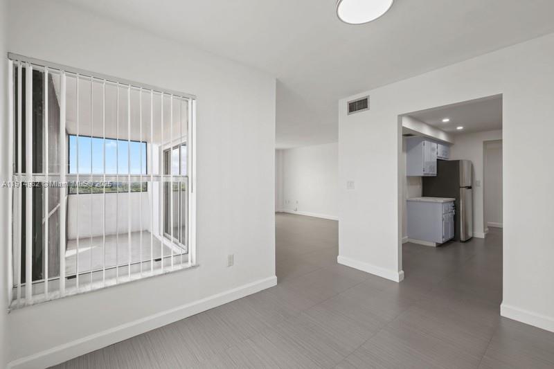 MANORS OF INVERRARY XI - Residential