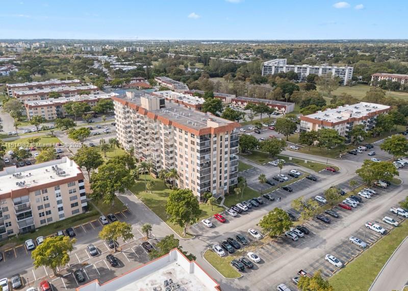 MANORS OF INVERRARY XI - Residential